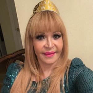 Meet your Posher, Milady